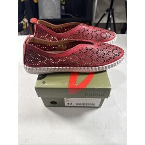 New Bueno Daisy Red Shoes Woman’s Size EU 40 US 9.5